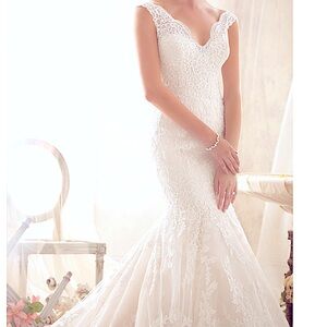 Mori Lee Elegant Lace Wedding Dress - White
